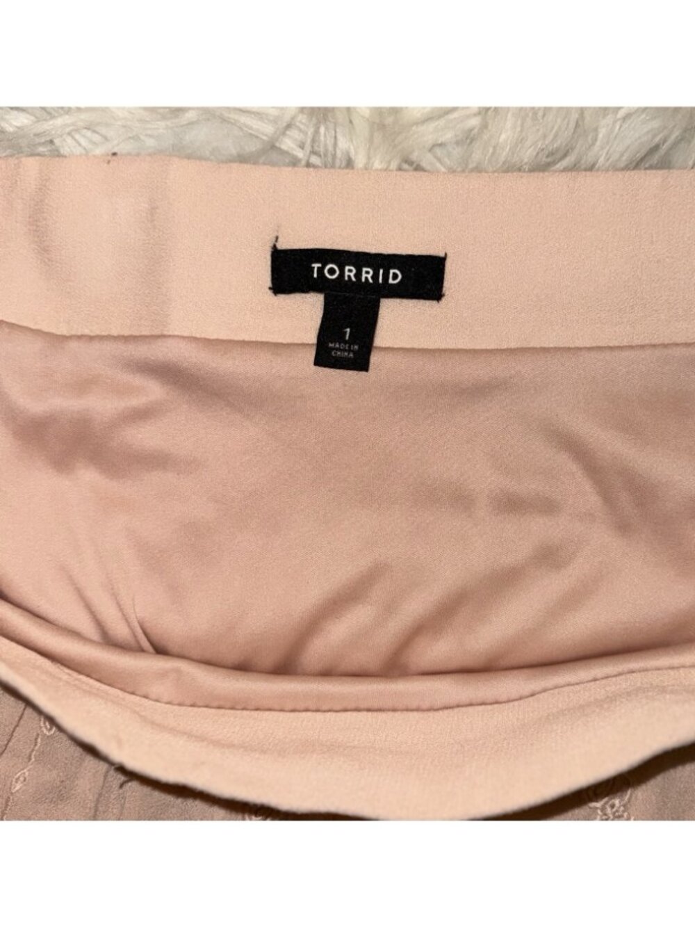 Torrid Flowy Skirt Embroidered Floral Lined Knee Length Womens Size 1 1X Pink - Picture 4 of 6